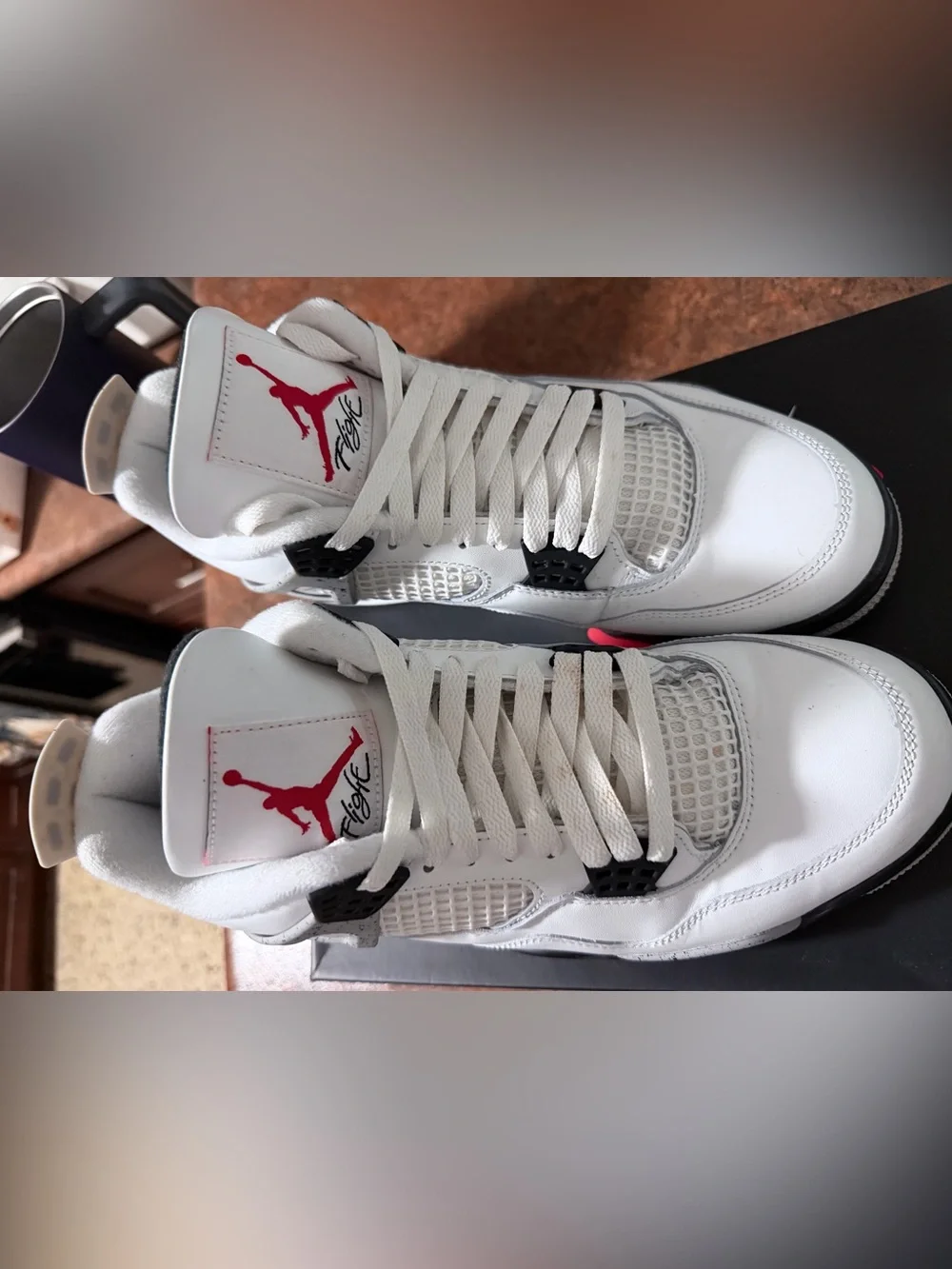 Jordan Men’s White/Red/Black Retro Basketball Sneakers